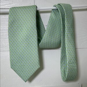 Vineyard Vines Mint Green Patterned Men's Tie - Blue & White Motif